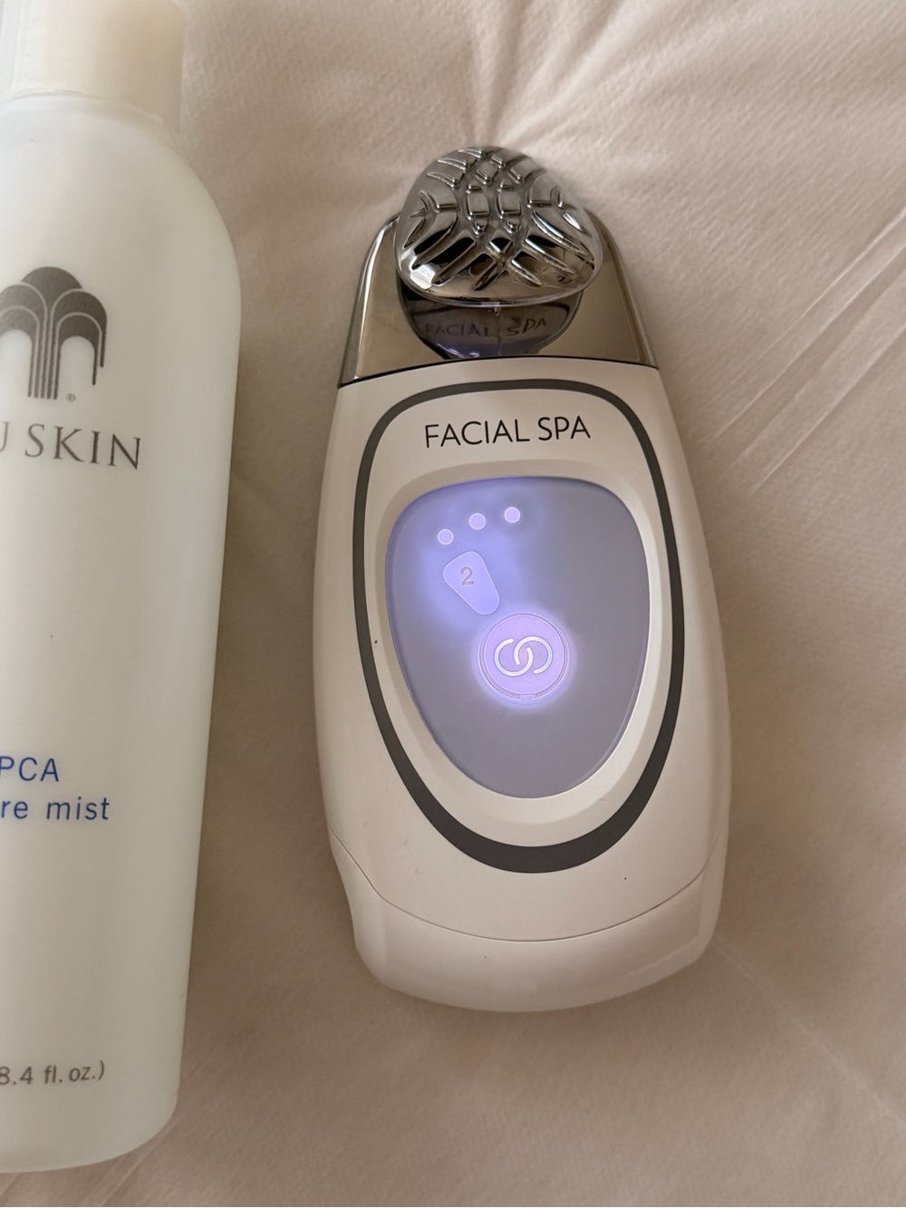 Facial Spa Microcurrent Device in White – Professional Home Toning